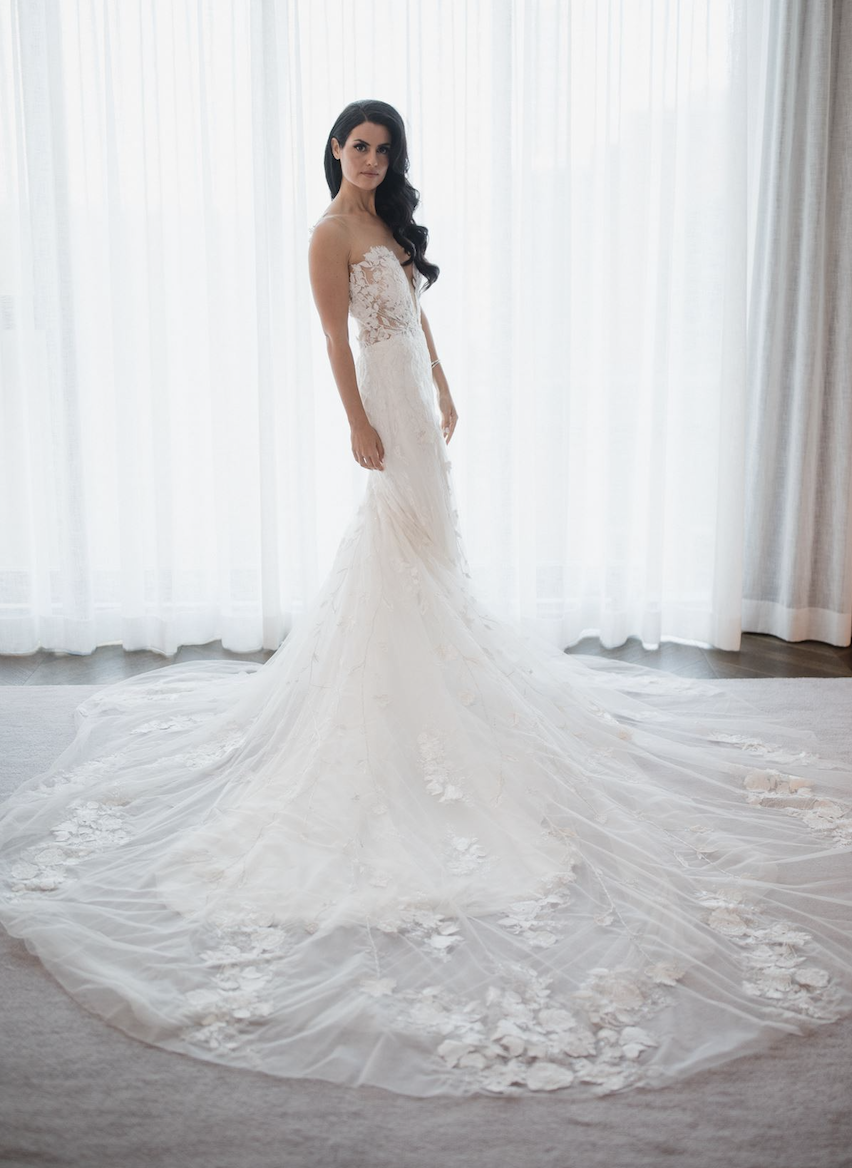 Preowned Wedding Dresses, Friday, January 6, 2023, Press release picture